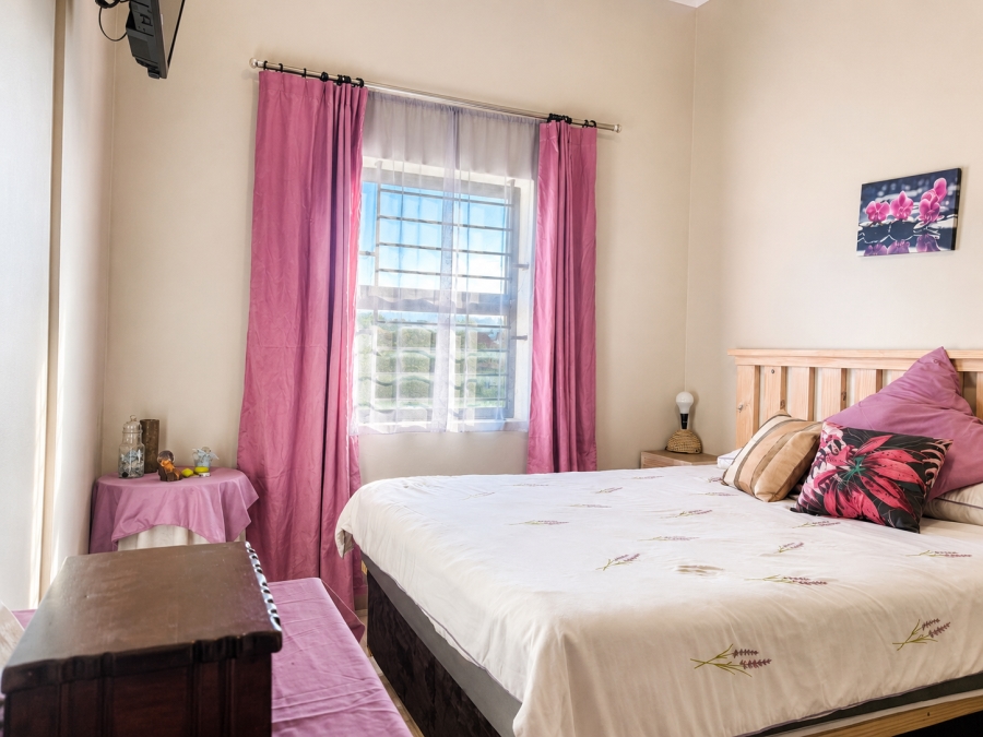 To Let 3 Bedroom Property for Rent in Burgundy Estate Western Cape